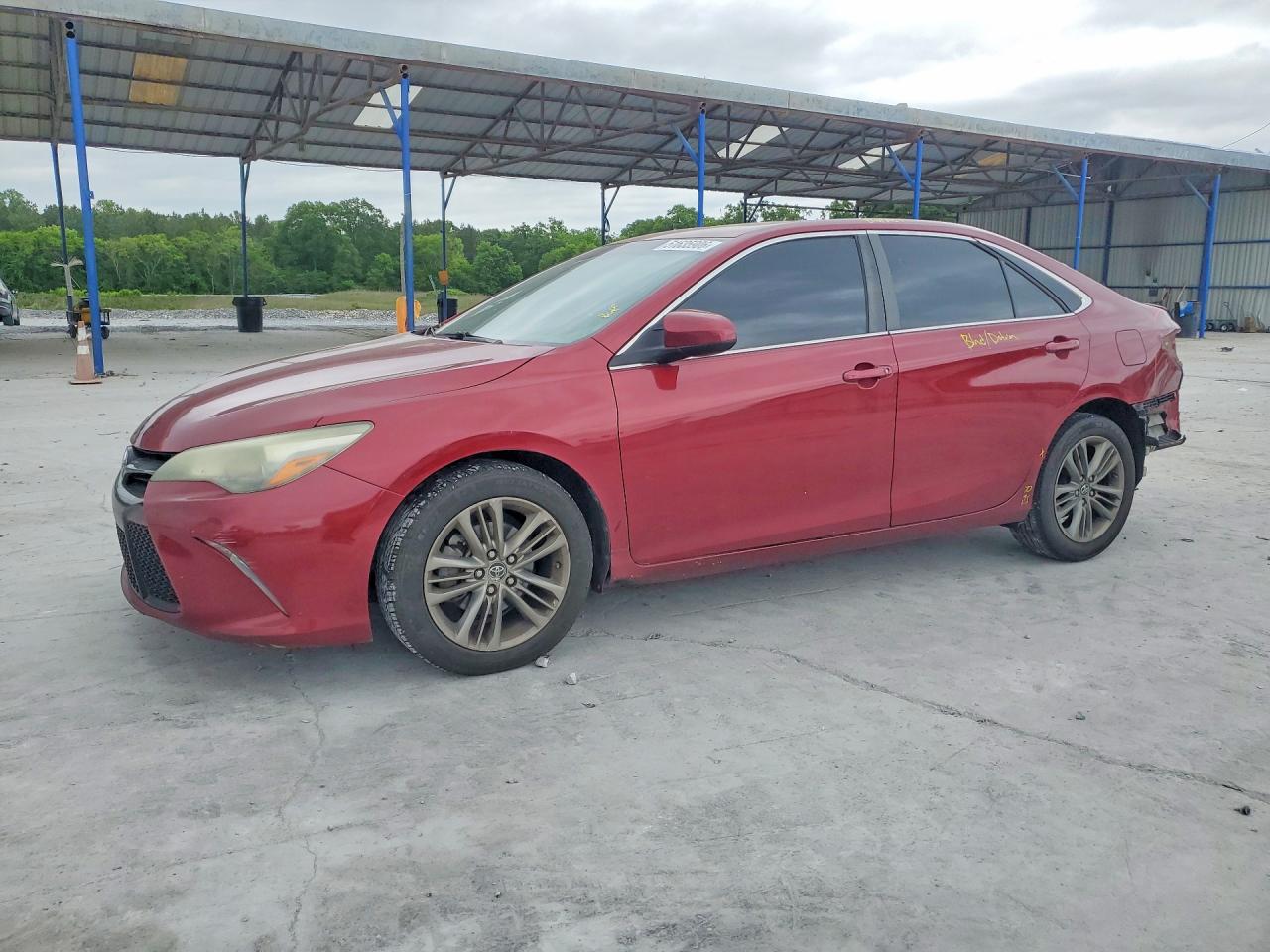 Salvage Toyota Camry Image
