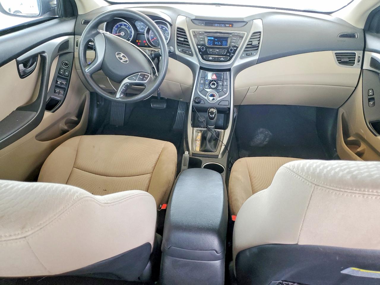 Hyundai ELANTRA Se