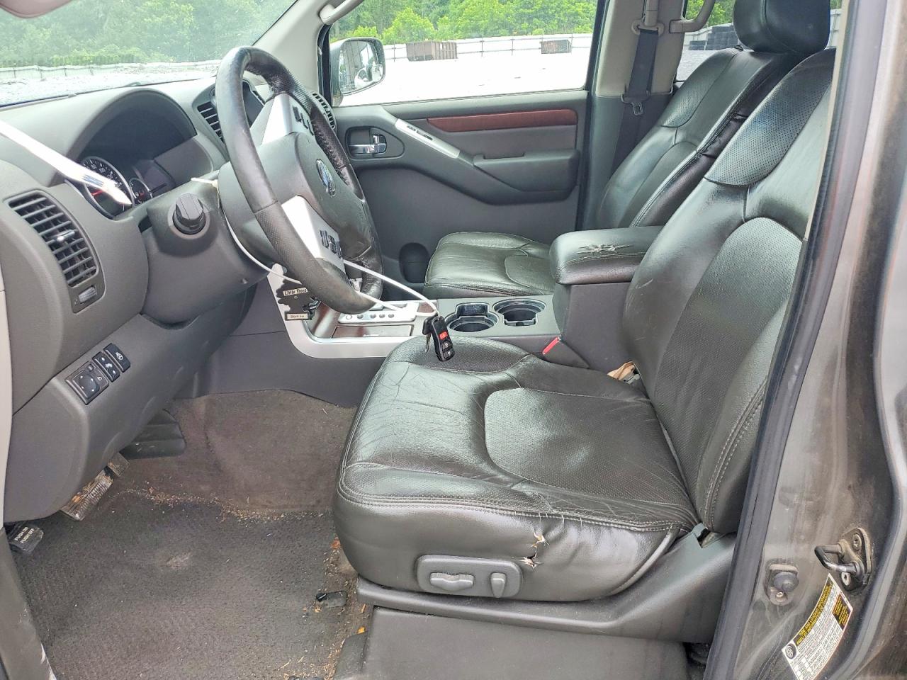 Nissan Pathfinder S