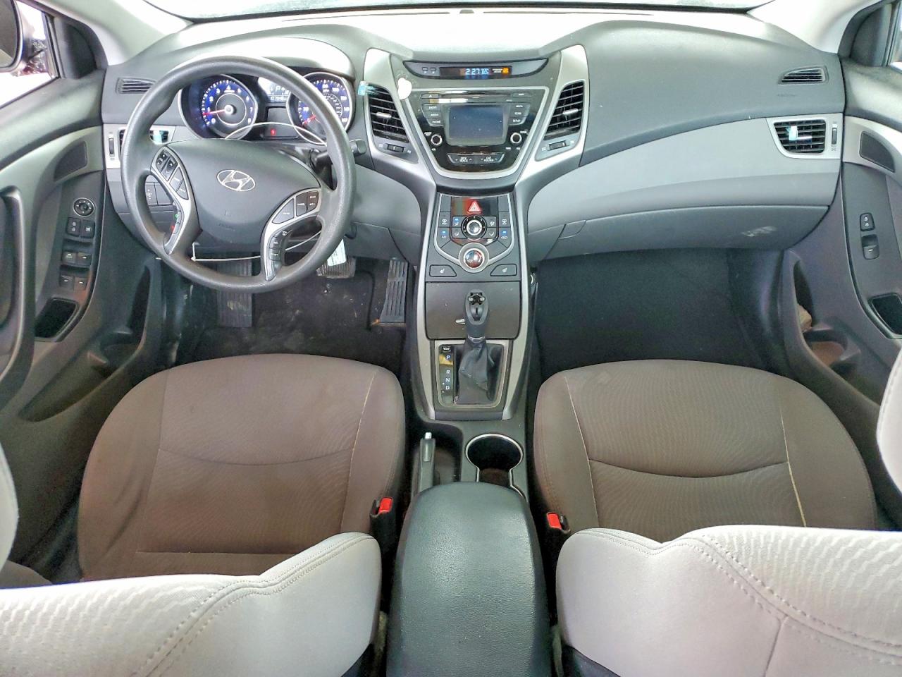 Hyundai ELANTRA Se