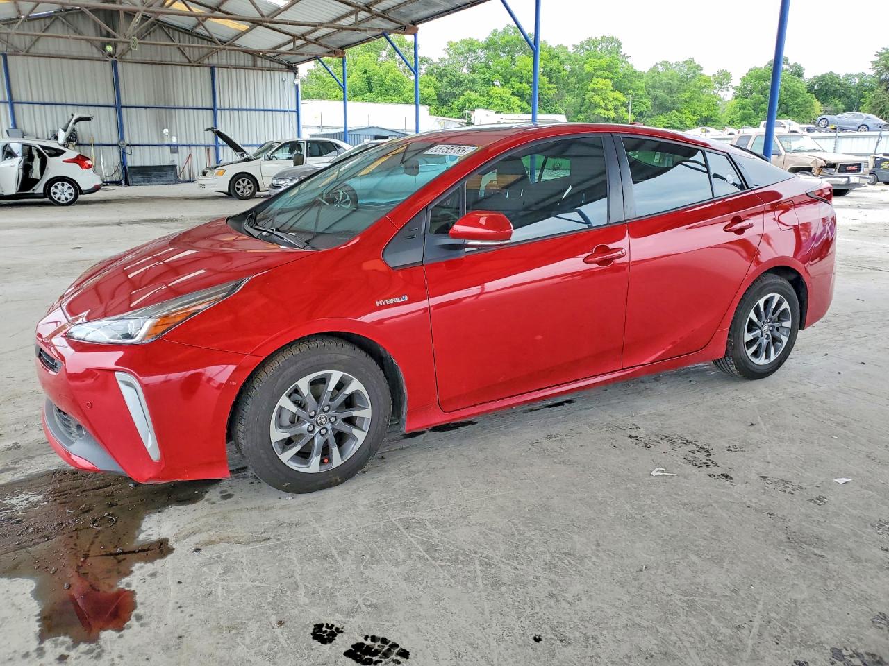 Salvage Toyota Prius Image