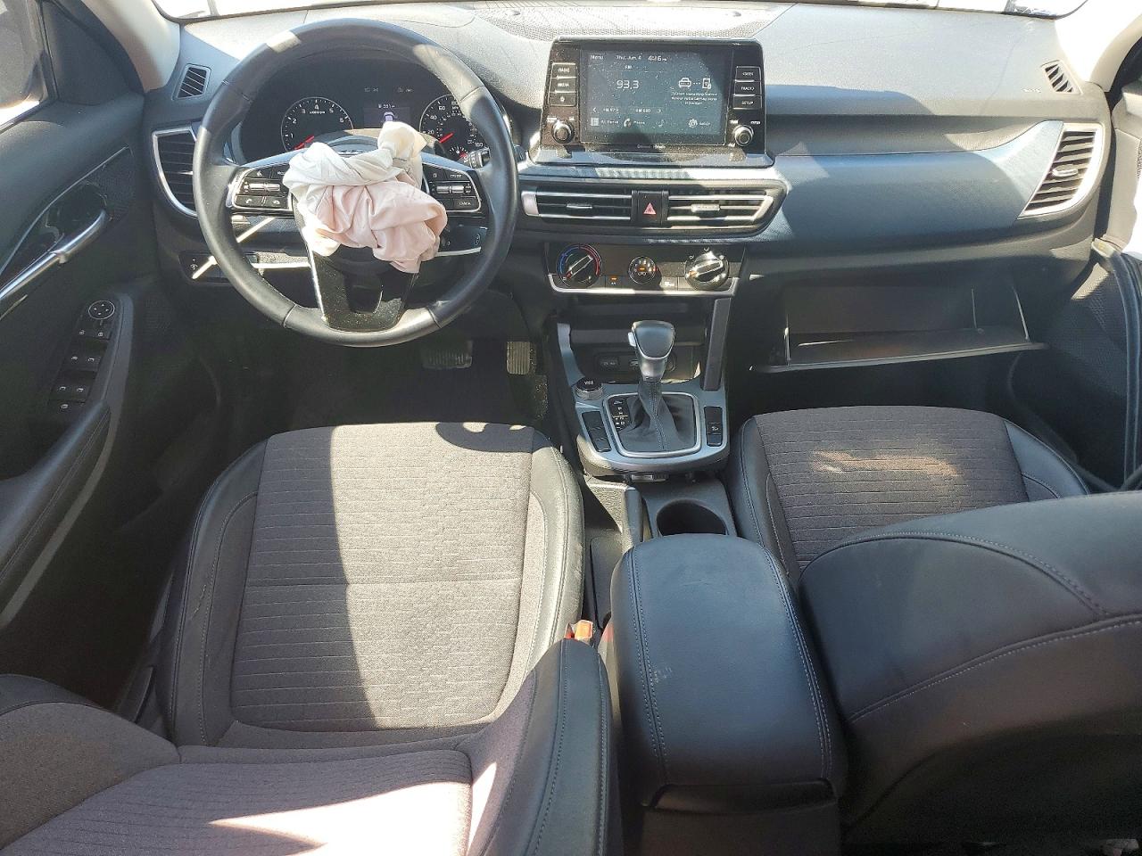 Kia Seltos S