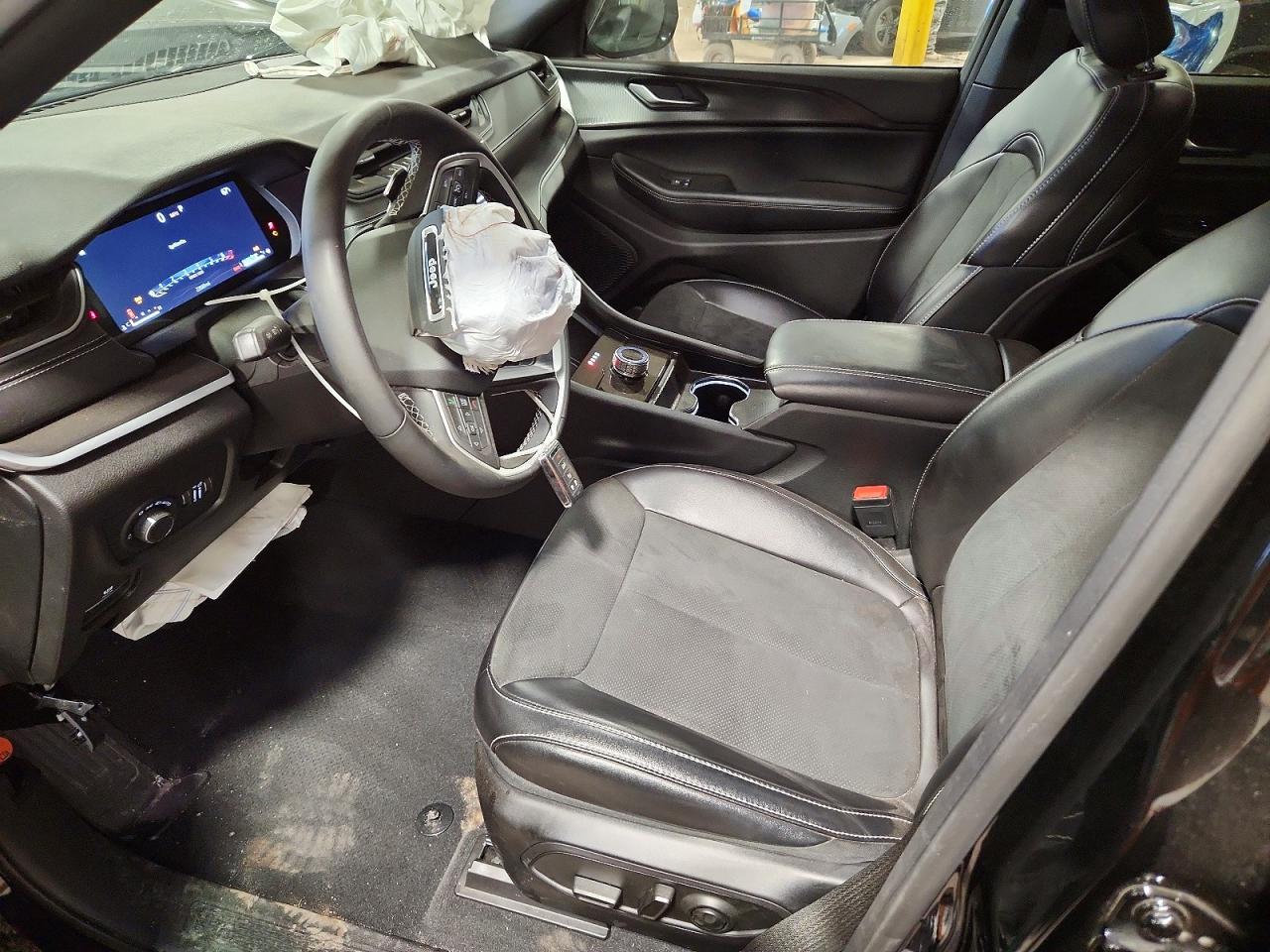 Jeep Cherokee L Laredo