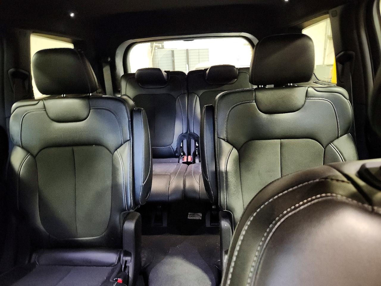 Jeep Cherokee L Laredo