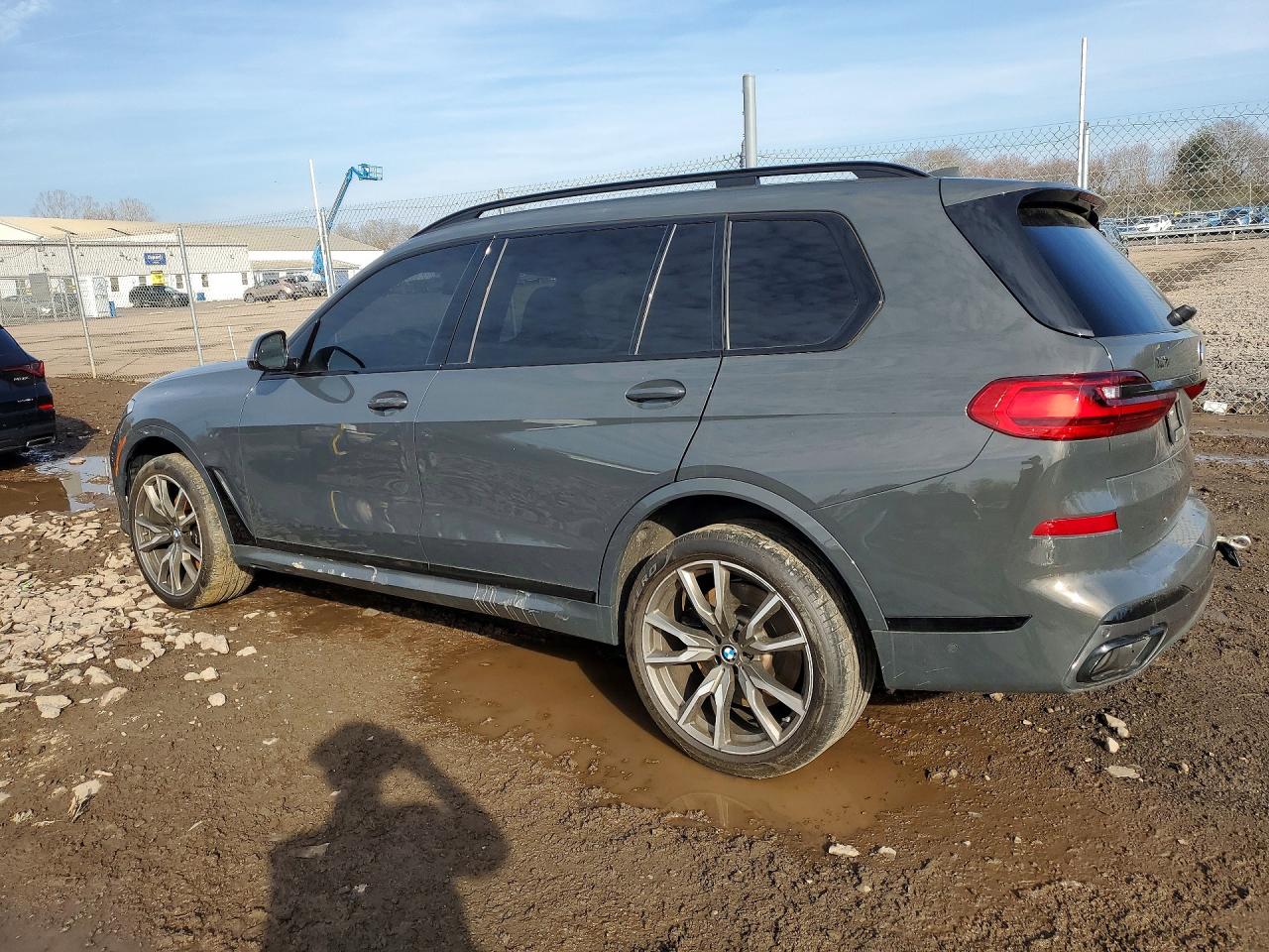 BMW X Series M50i