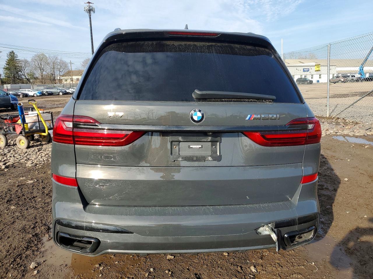 BMW X Series M50i