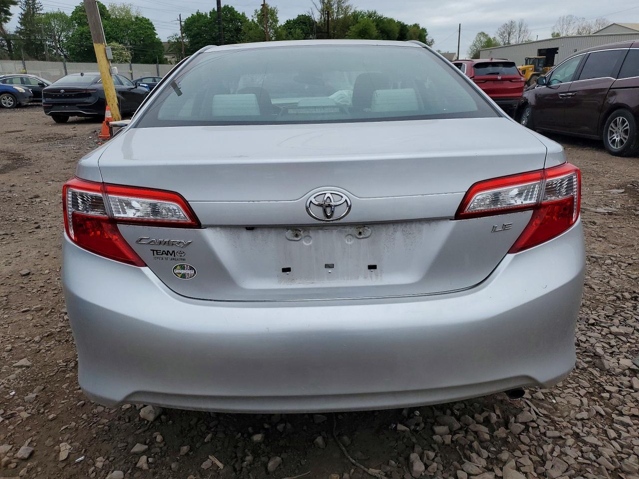 Toyota Camry L