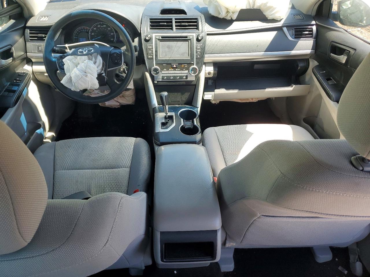 Toyota Camry L