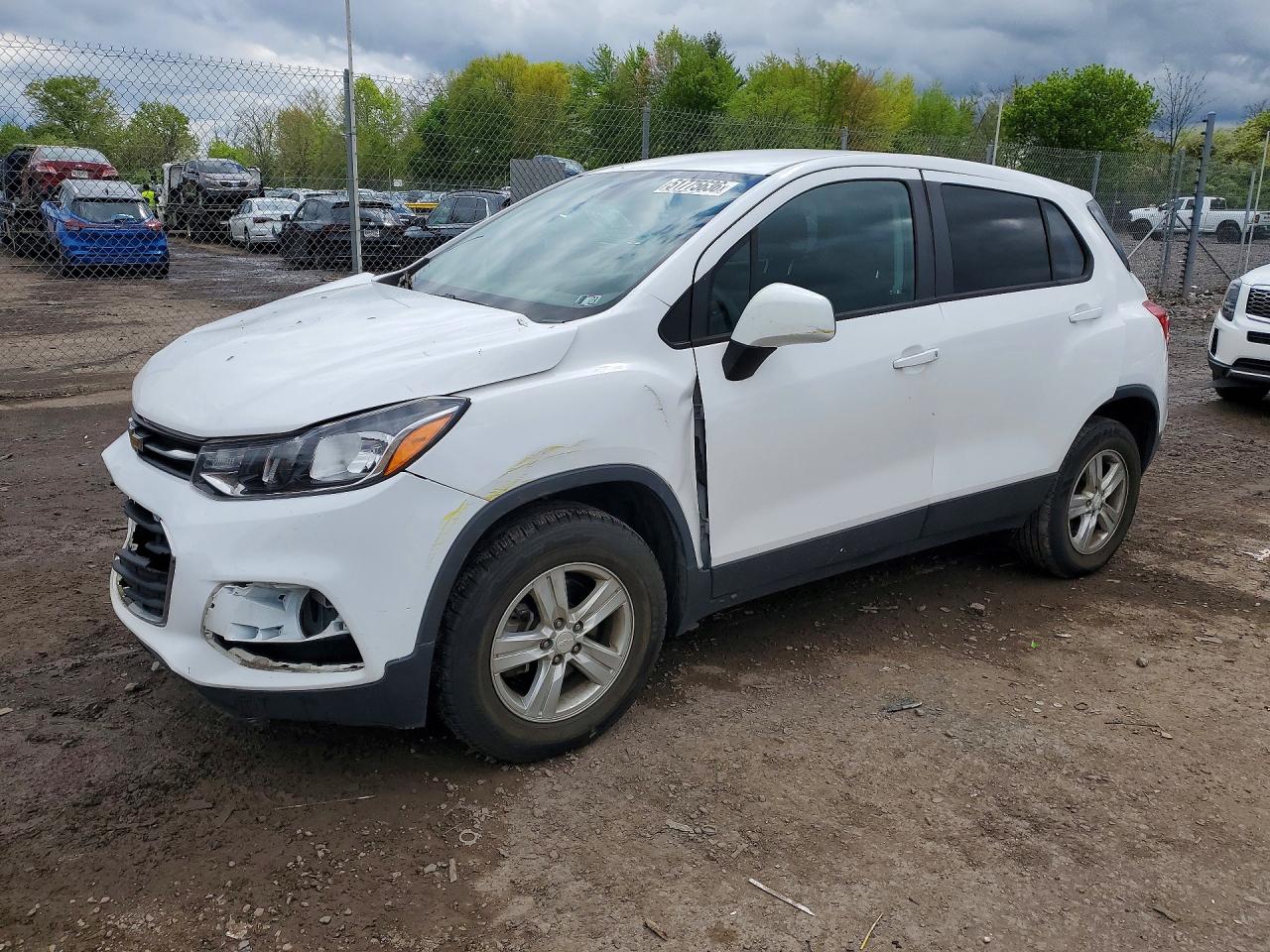 Salvage Chevrolet Trax Image