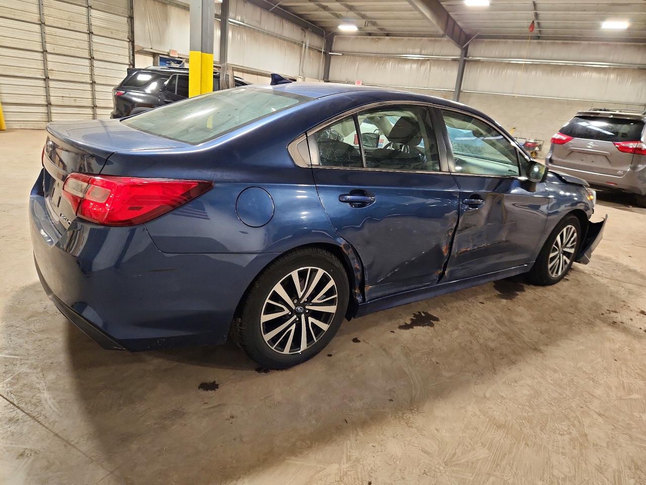 Subaru Legacy 2.5i Premium