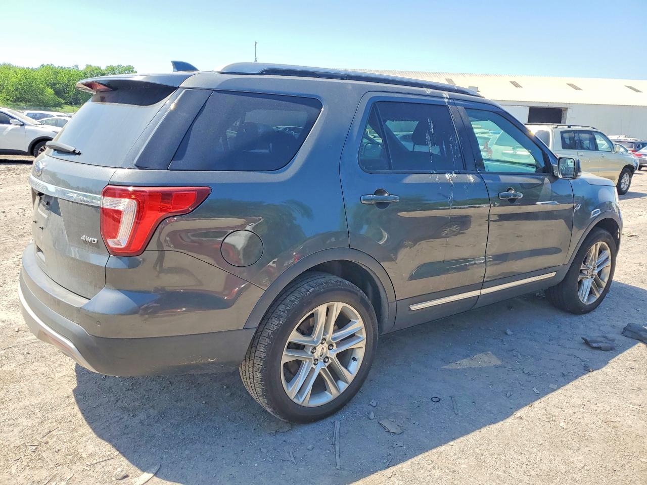 Ford Explorer Xlt