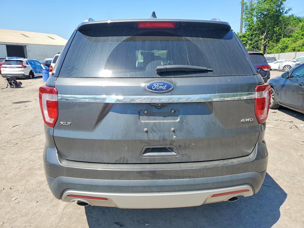 Ford Explorer Xlt