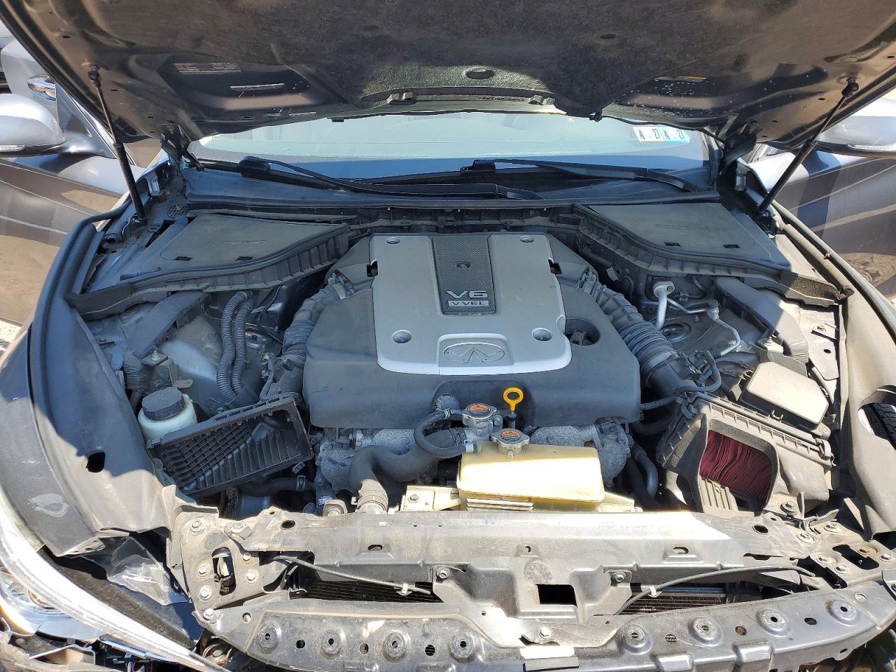 INFINITI Q50 Base