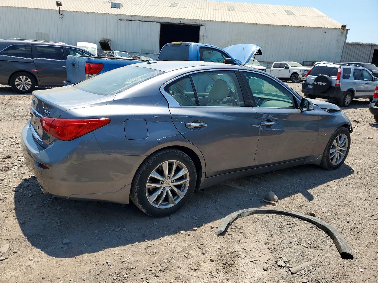 INFINITI Q50 Base
