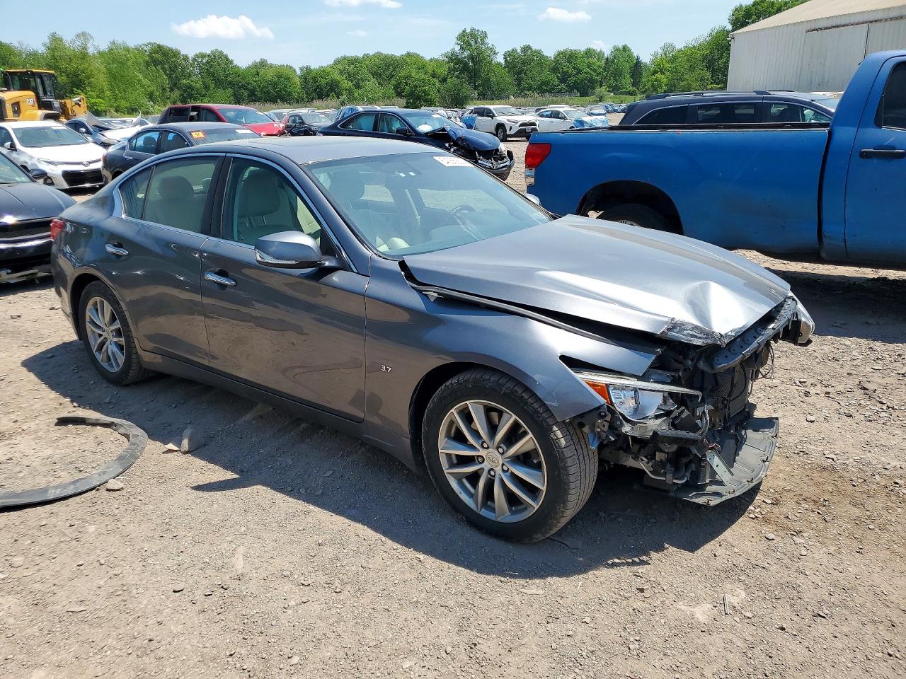 INFINITI Q50 Base