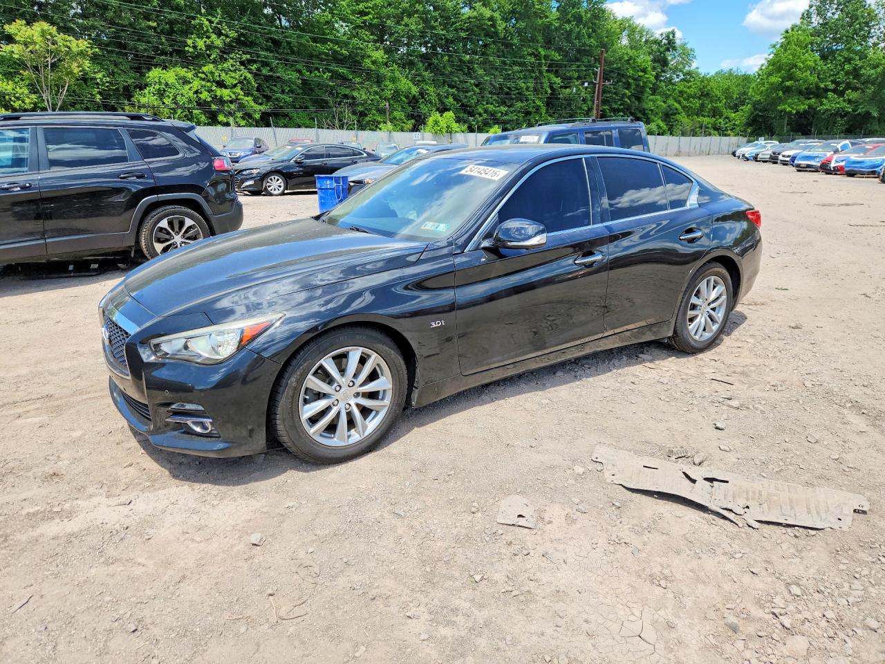 Salvage INFINITI Q50 Image
