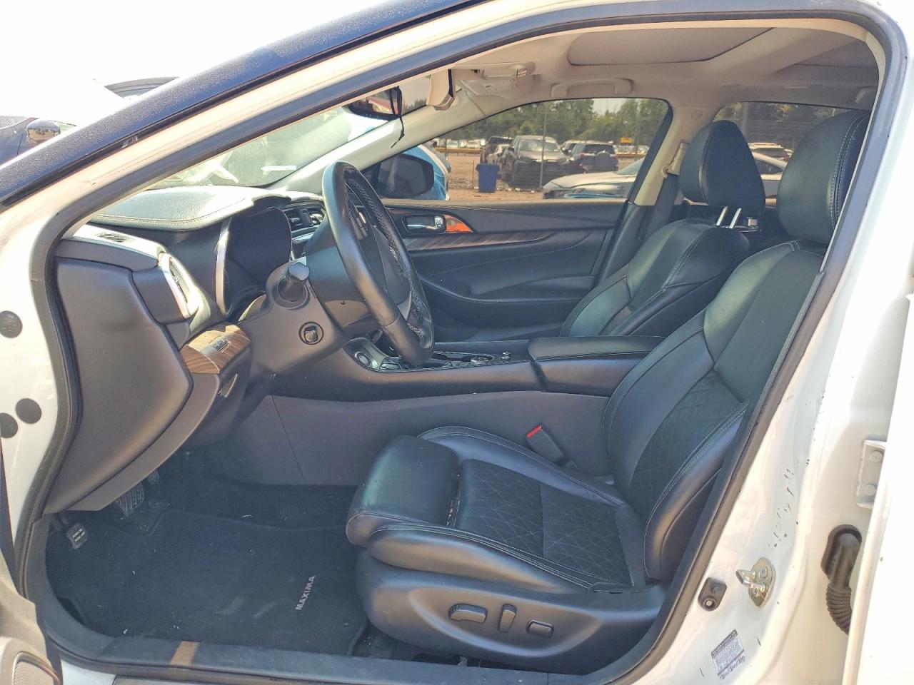 Nissan Maxima Platinum