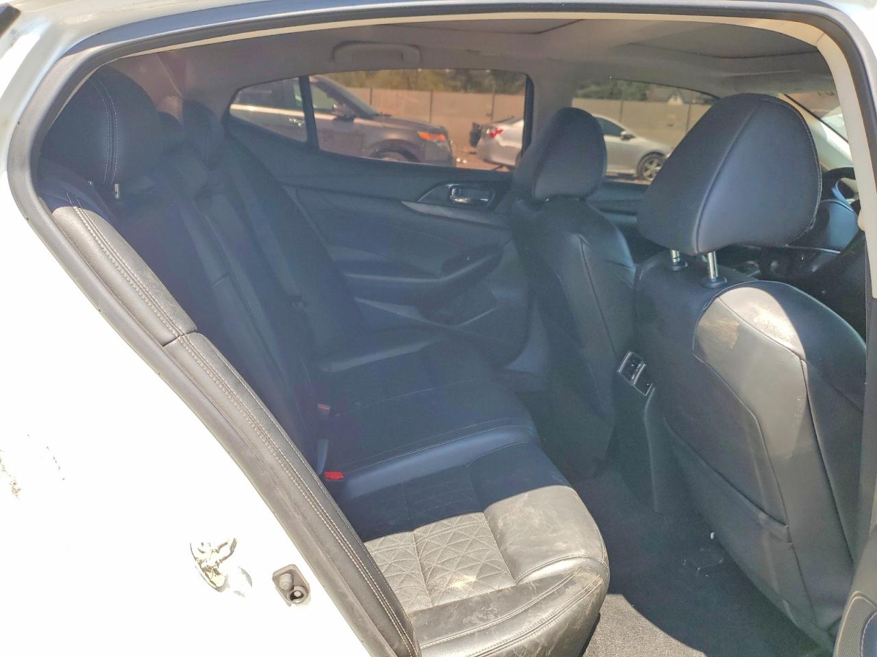 Nissan Maxima Platinum