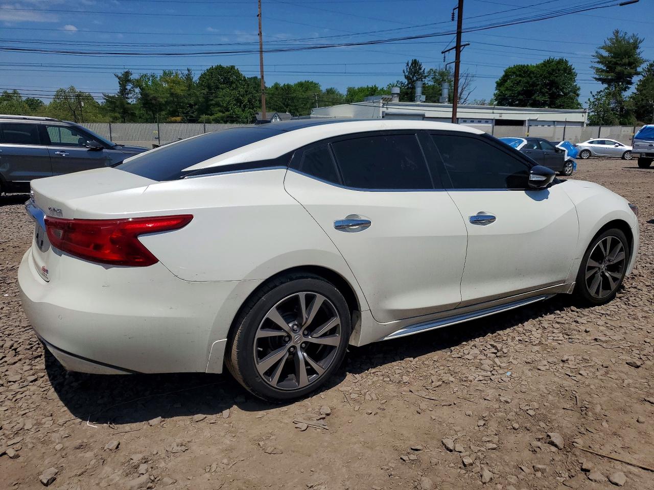 Nissan Maxima Platinum