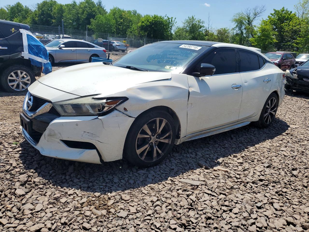 Salvage Nissan Maxima Image