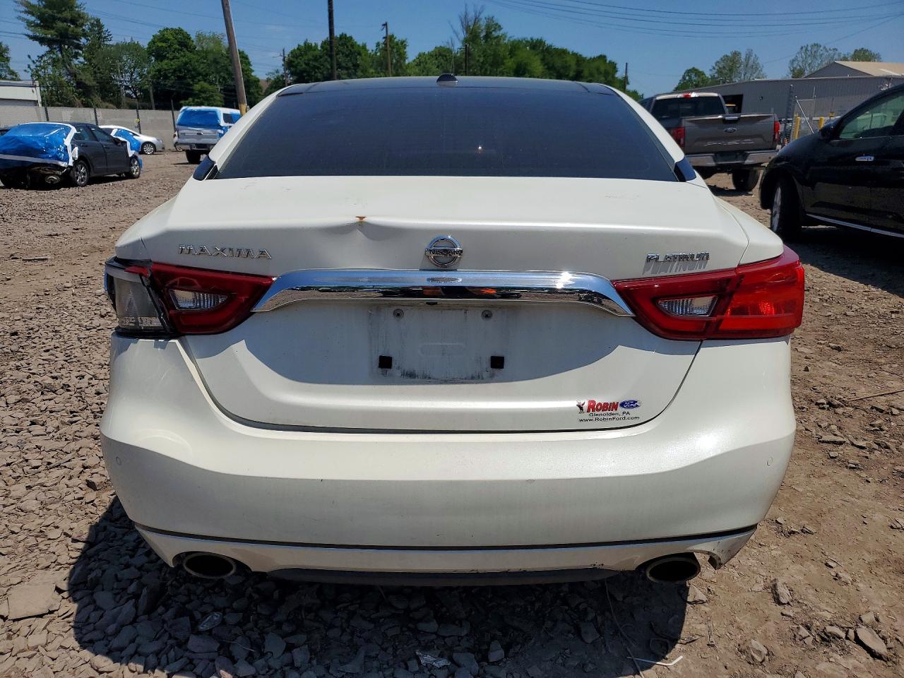 Nissan Maxima Platinum
