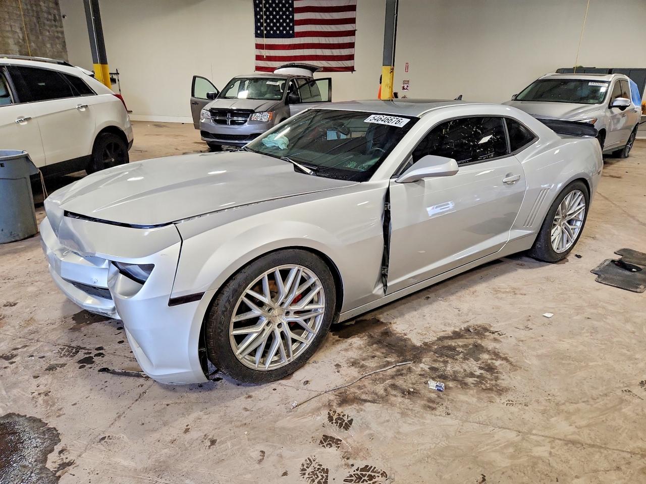 Salvage Chevrolet Camaro Image