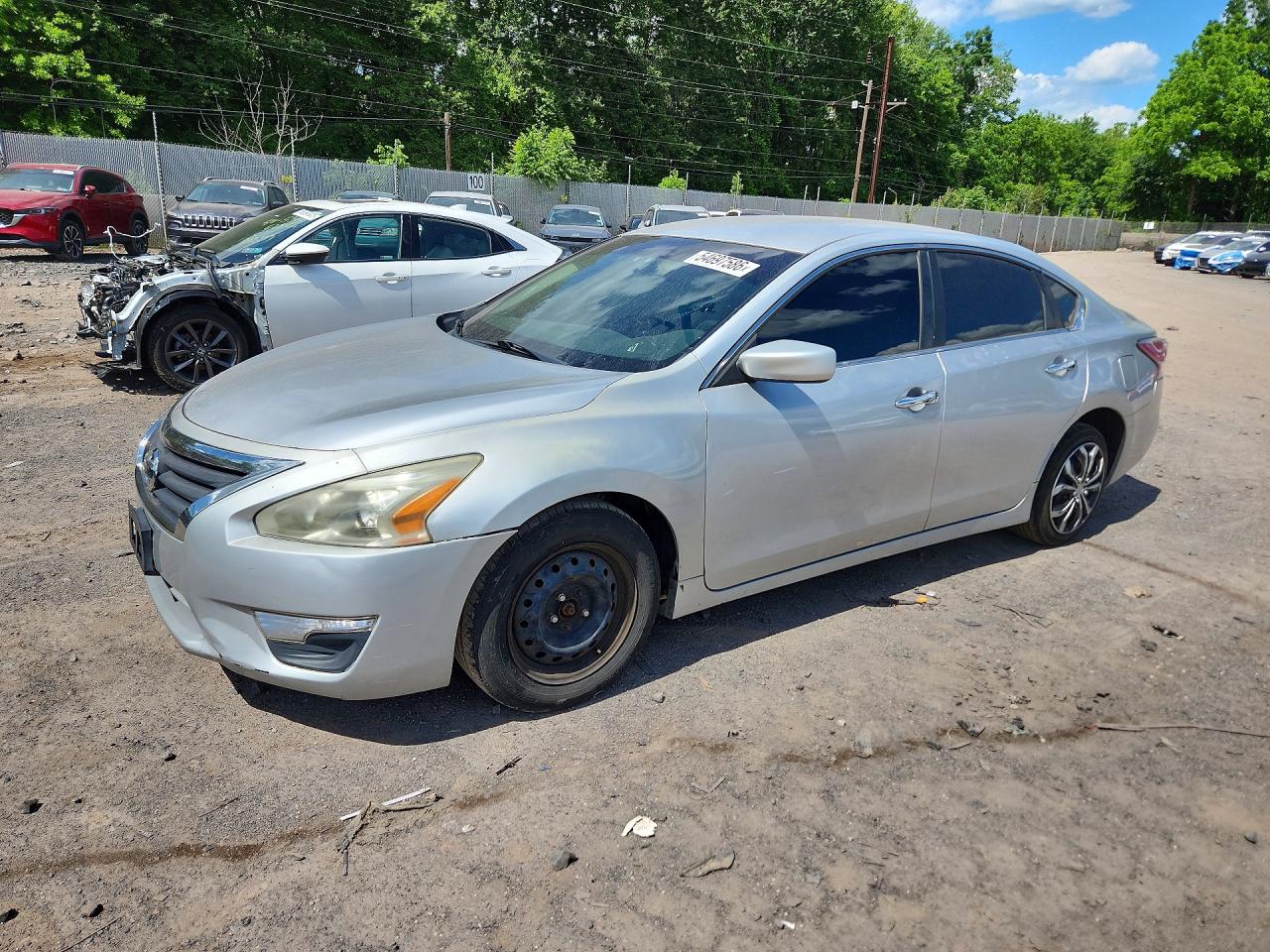 Salvage Nissan Altima Image