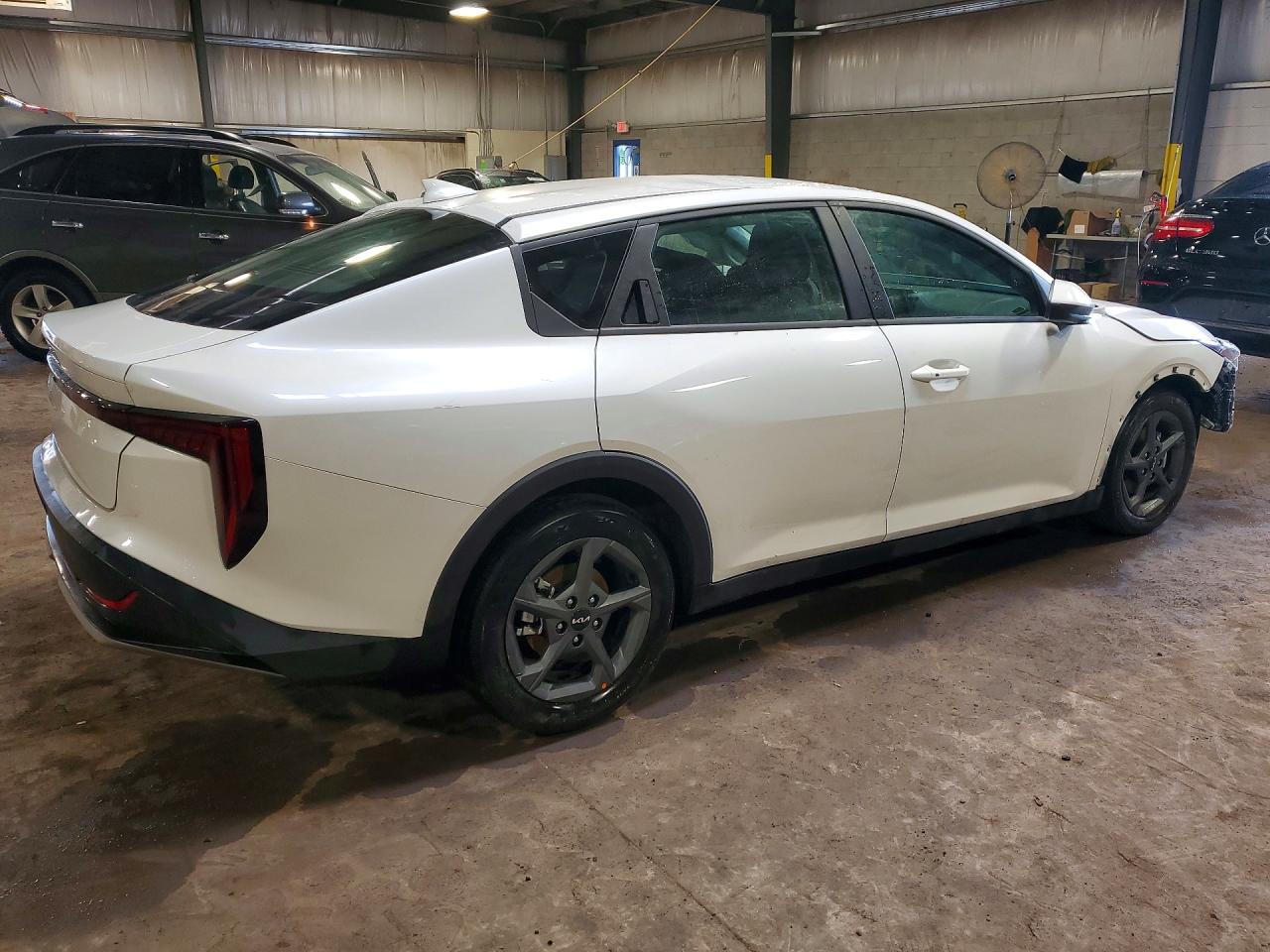 Kia K4 Lxs