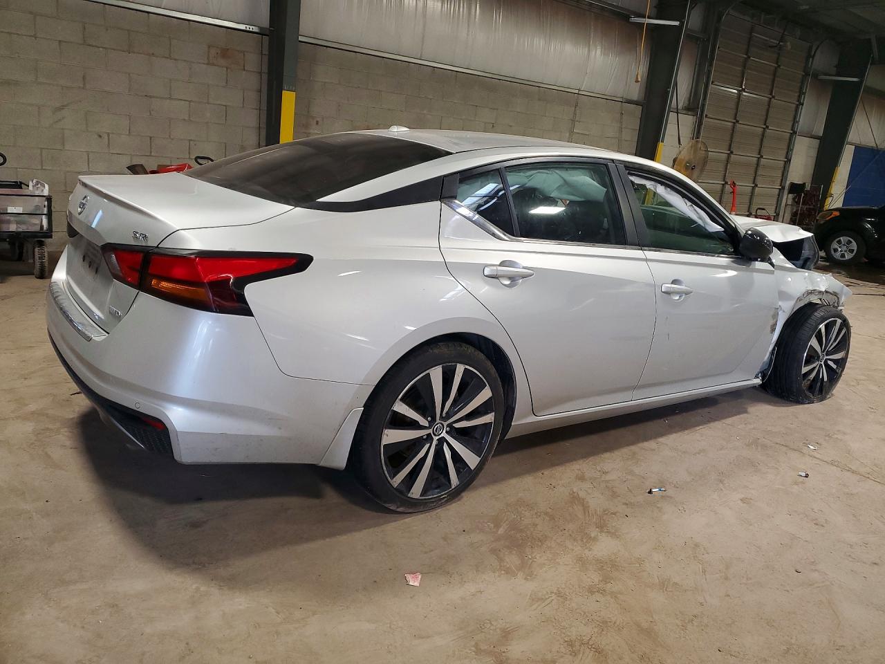 Nissan Altima Sr