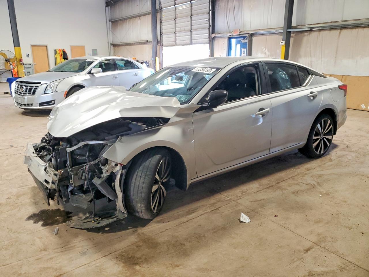 Salvage Nissan Altima Image