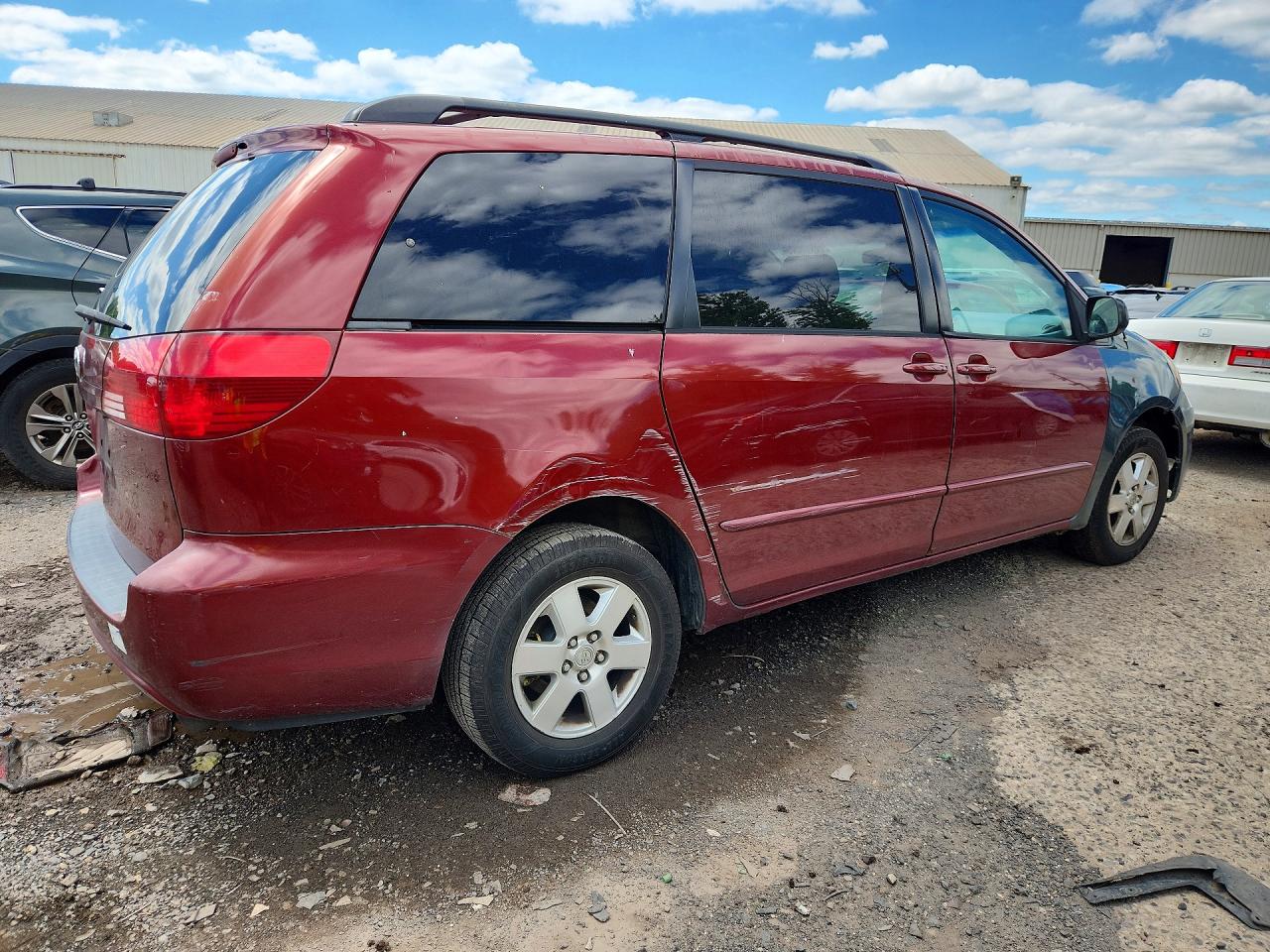 Toyota Sienna Le 7 Passenger