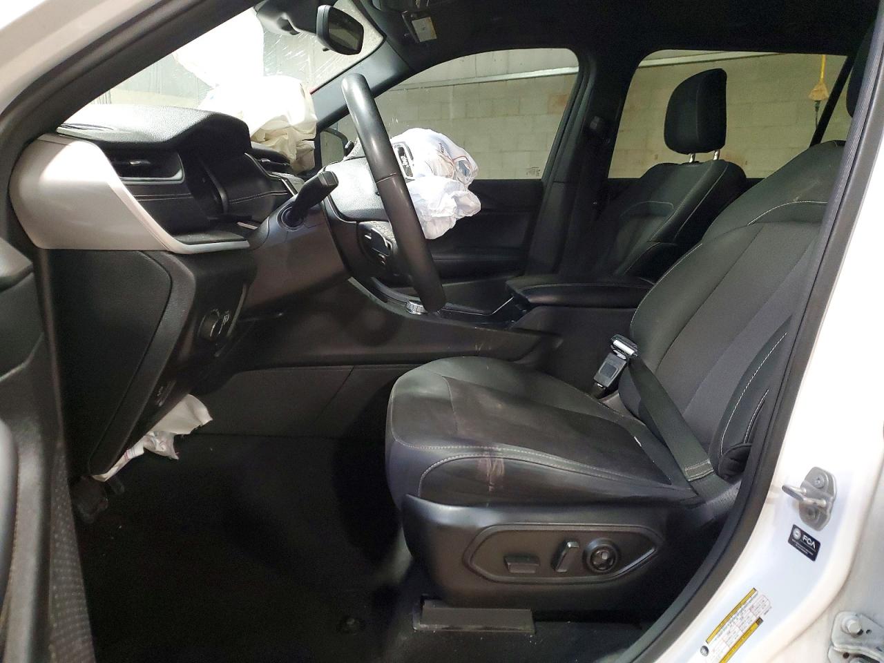 Jeep Grand Cherokee L Laredo