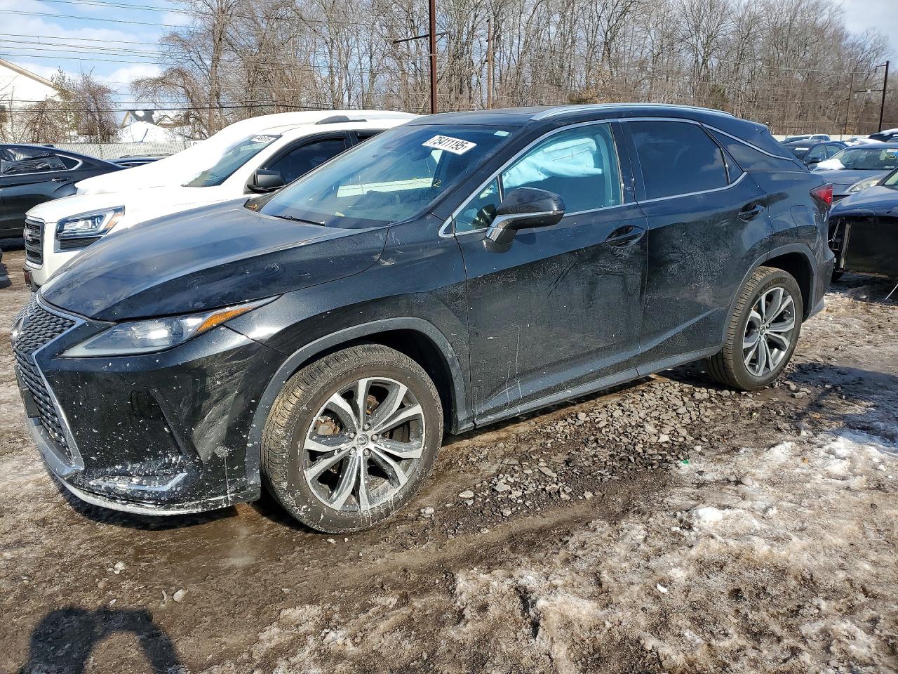 Salvage Lexus RX Image