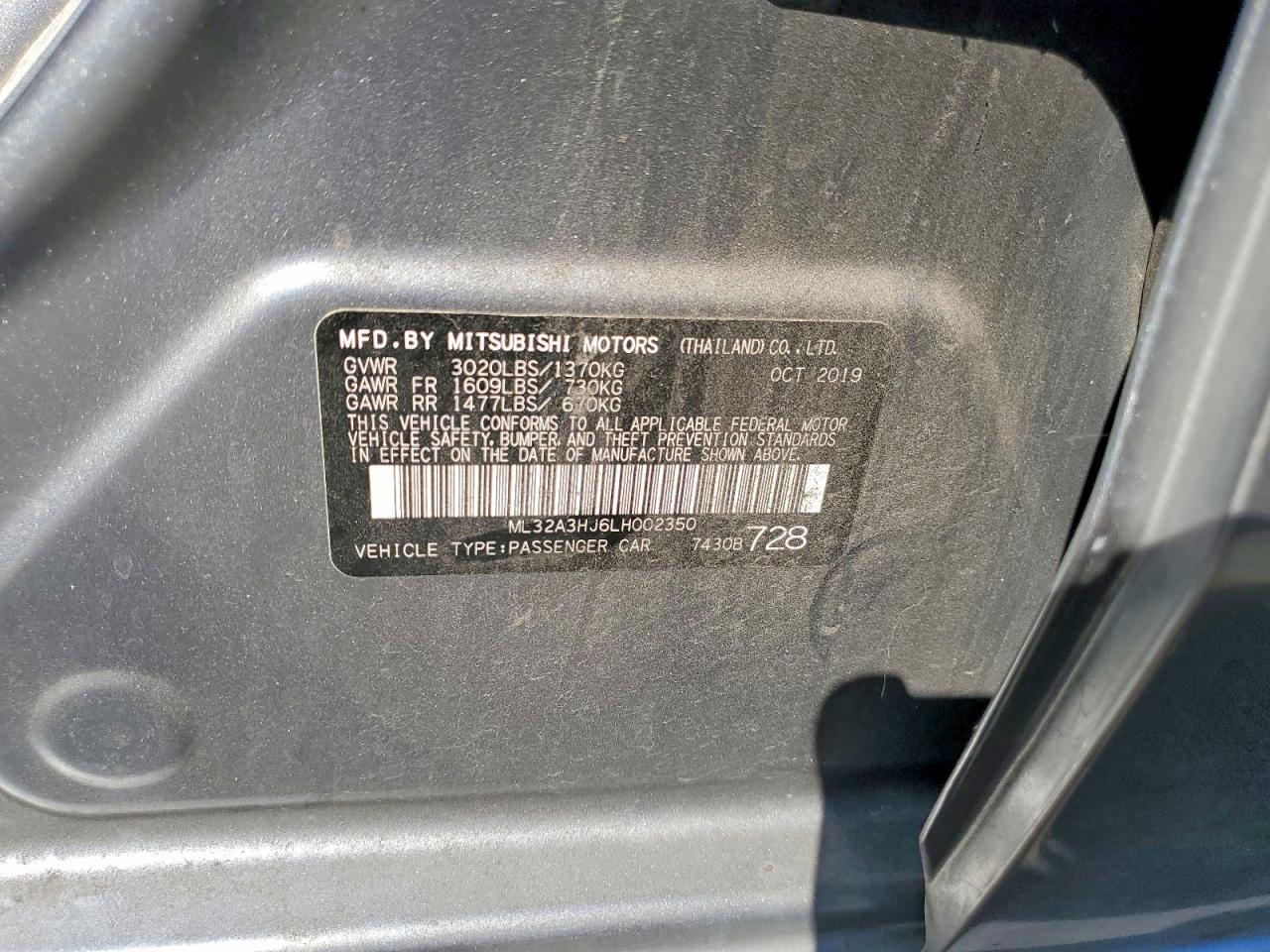 Mitsubishi Mirage Es