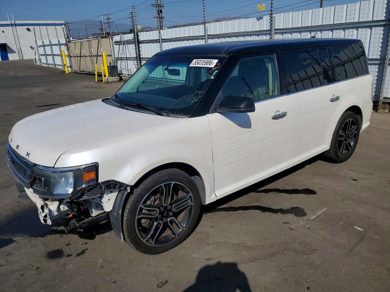 Salvage Ford Flex Image