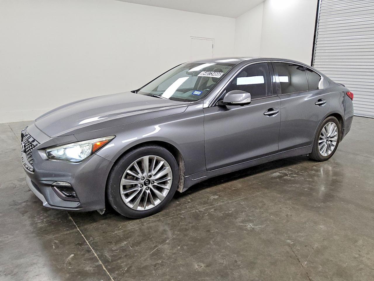 Salvage INFINITI Q50 Image