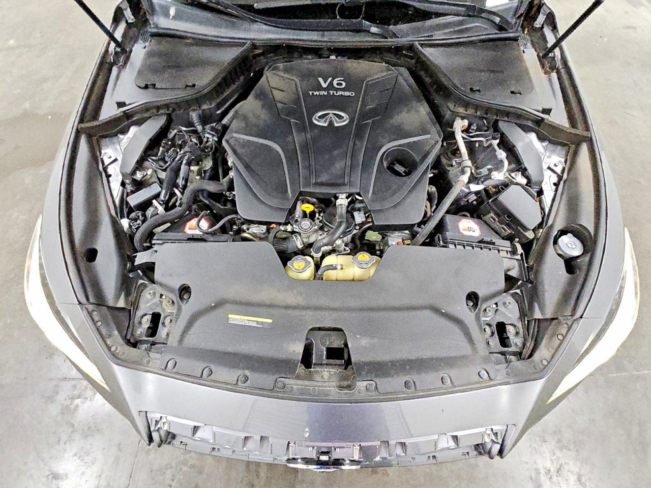 INFINITI Q50 Luxe