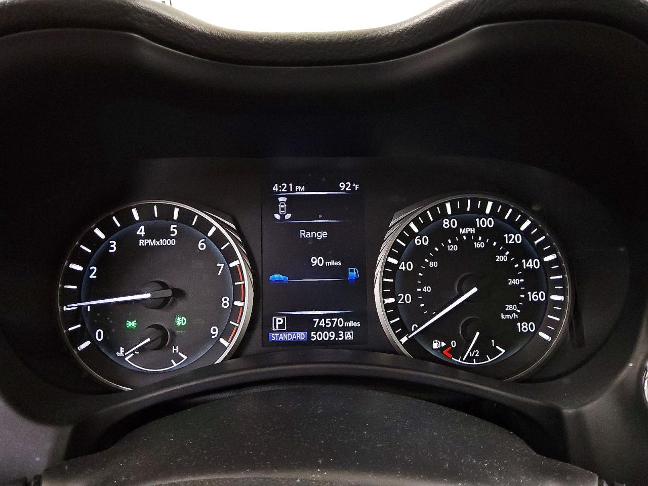 INFINITI Q50 Luxe