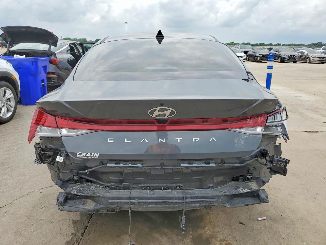 Hyundai ELANTRA Sel