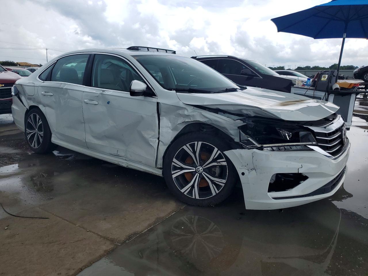 Volkswagen Passat Sel