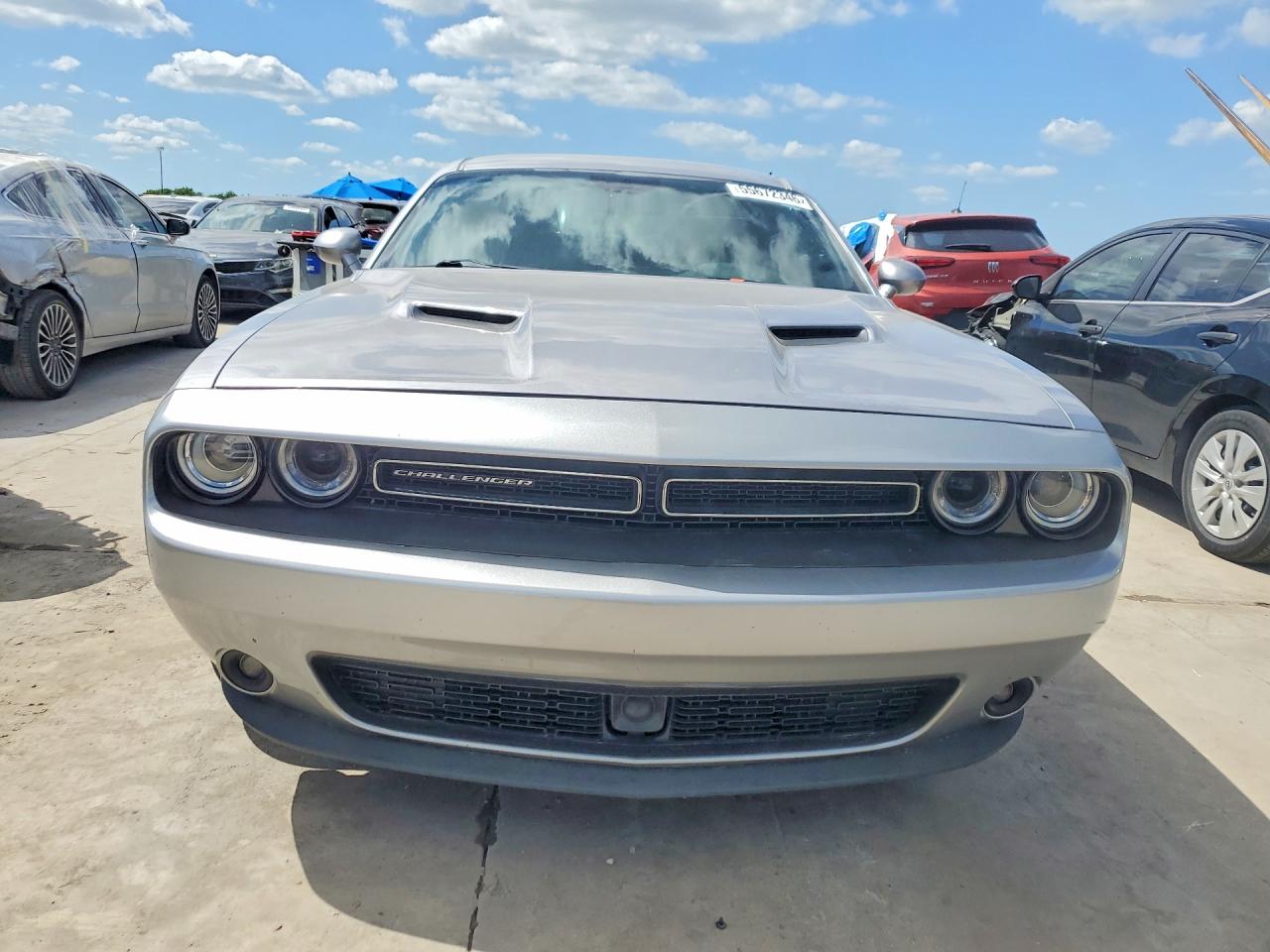 Dodge Challenger Sxt