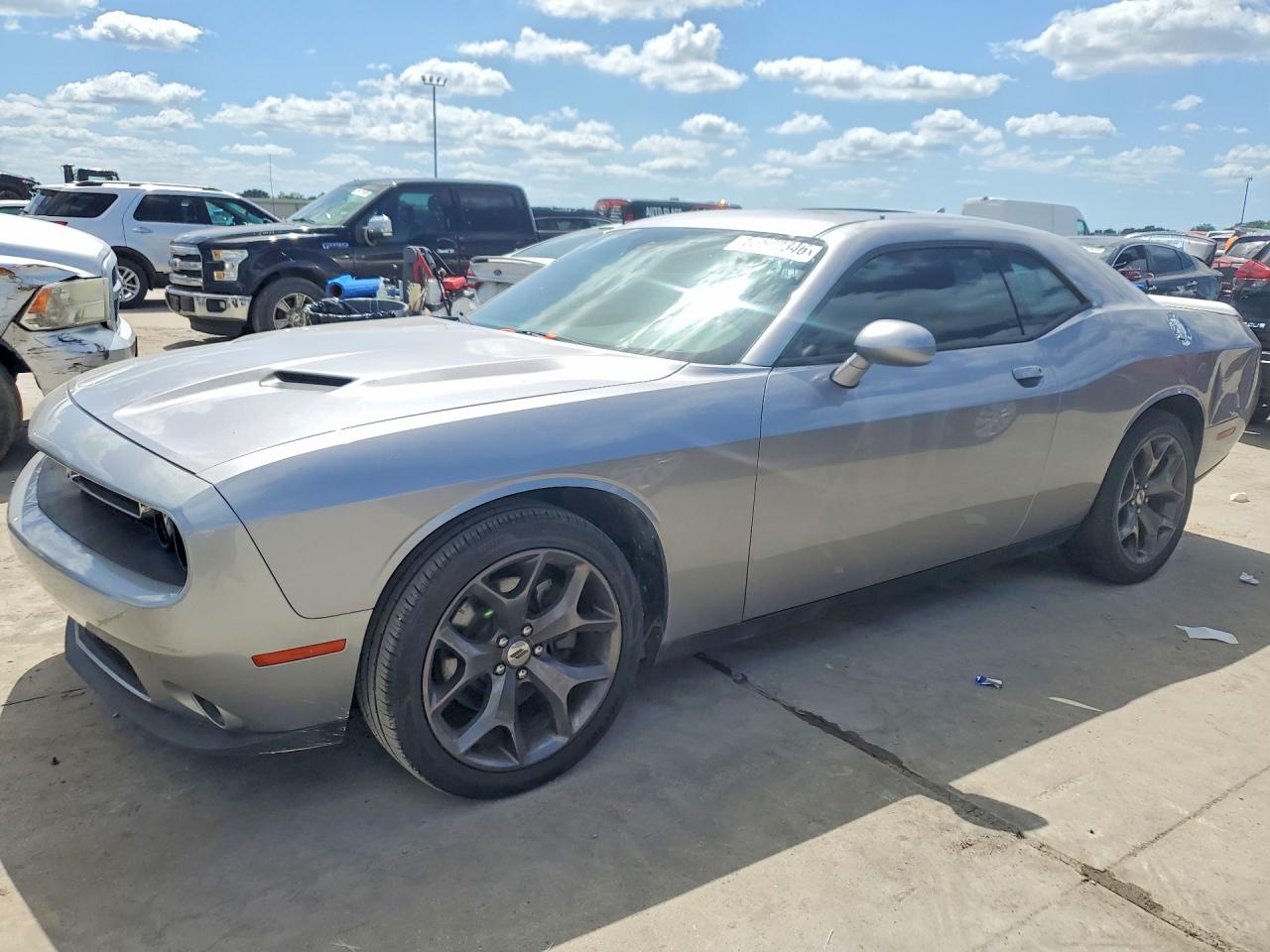 Salvage Dodge Challenger Image