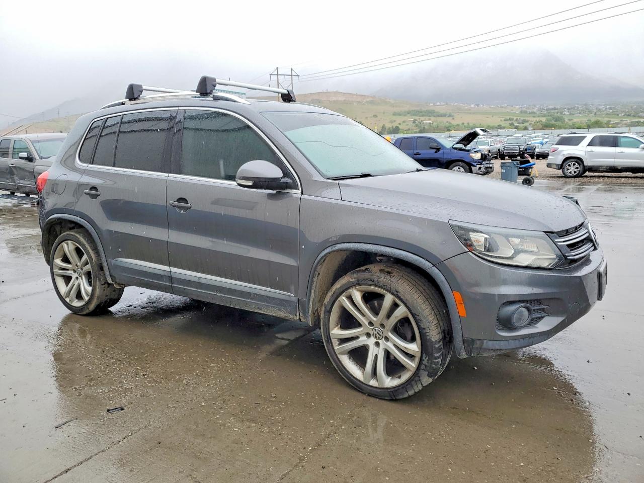 Volkswagen Tiguan S