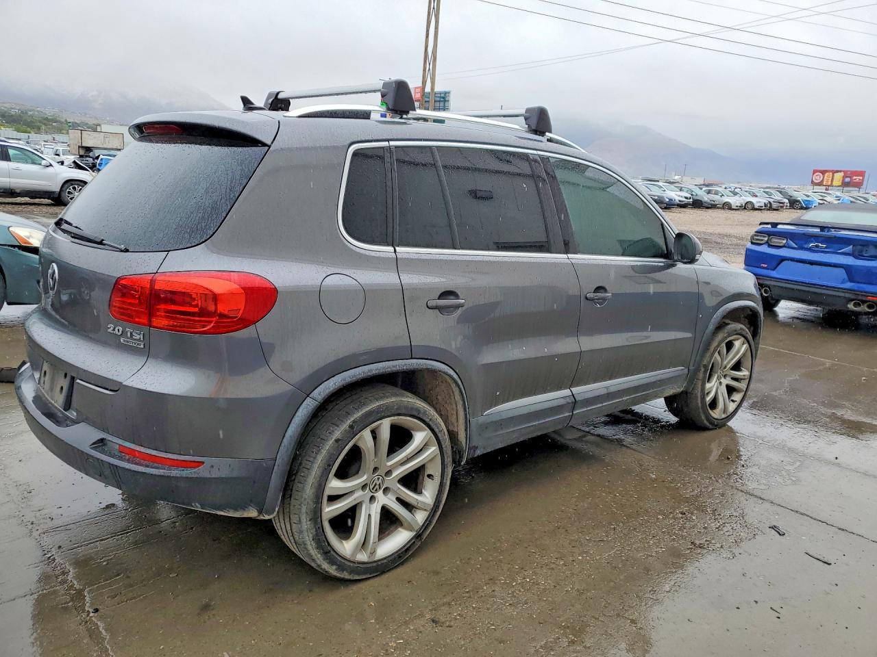 Volkswagen Tiguan S