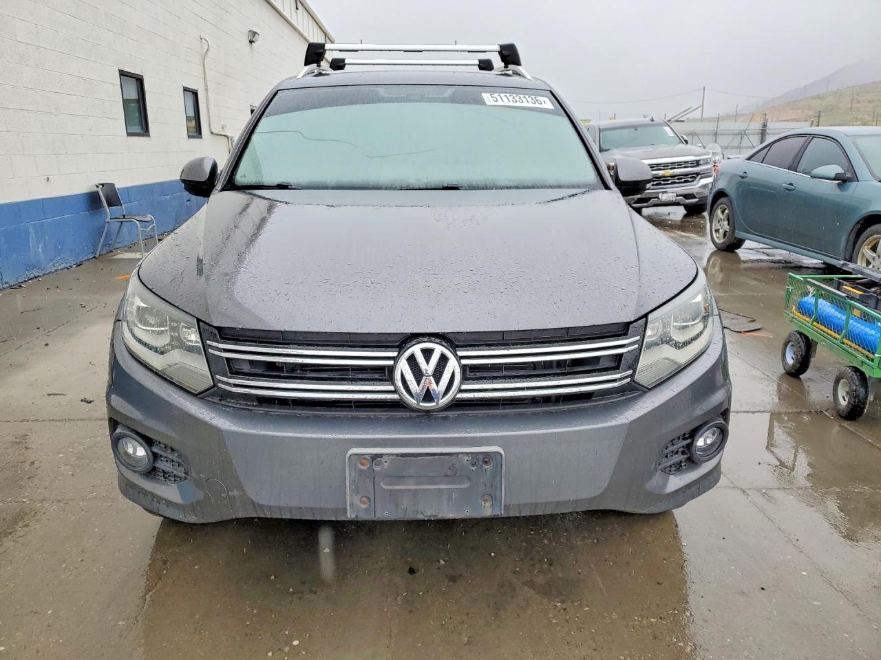 Volkswagen Tiguan S
