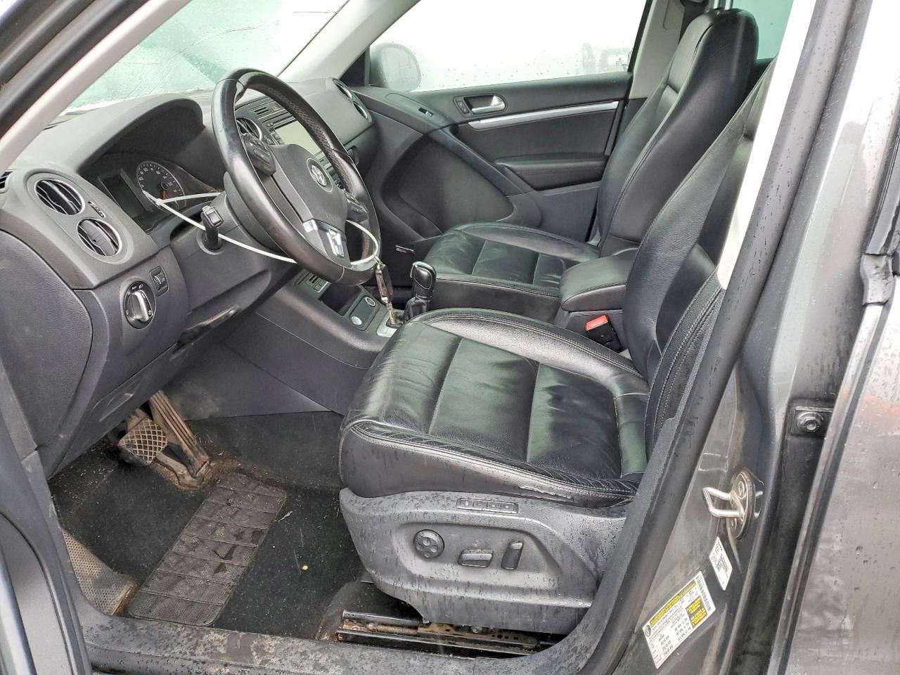 Volkswagen Tiguan S