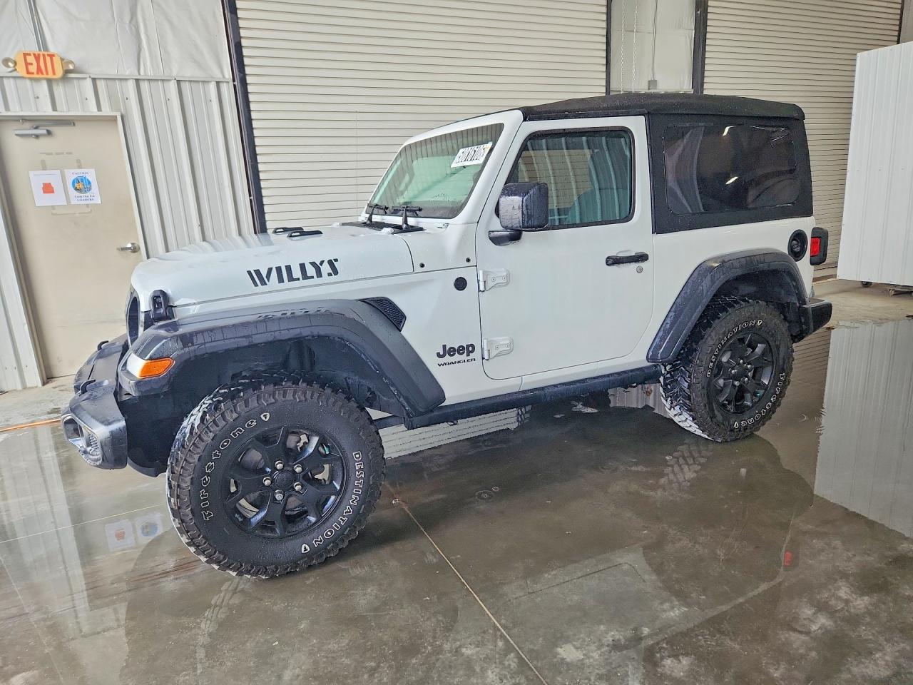 Salvage Jeep Wrangler Image