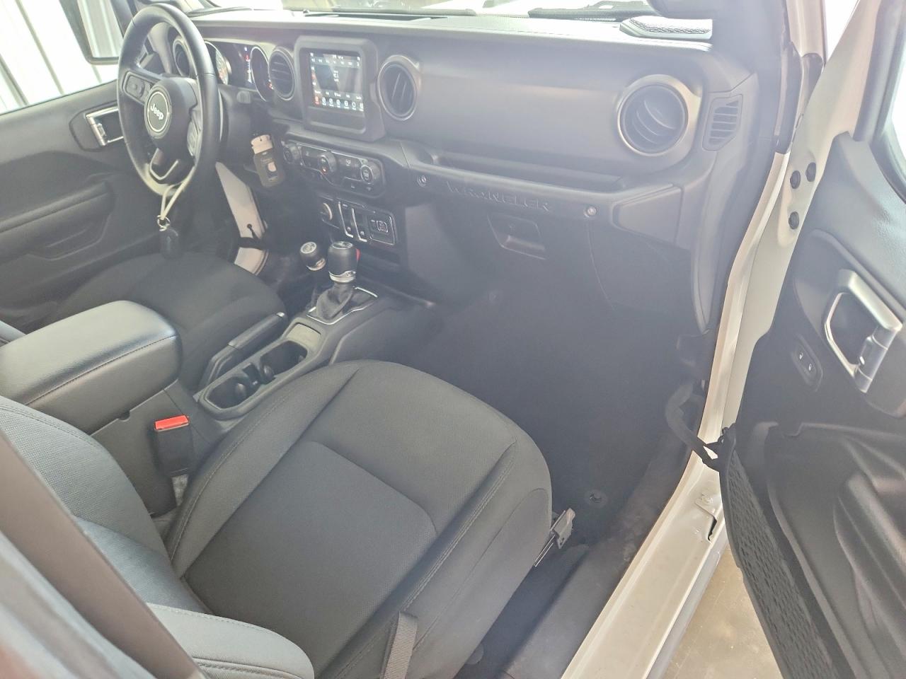 Jeep Wrangler Sport