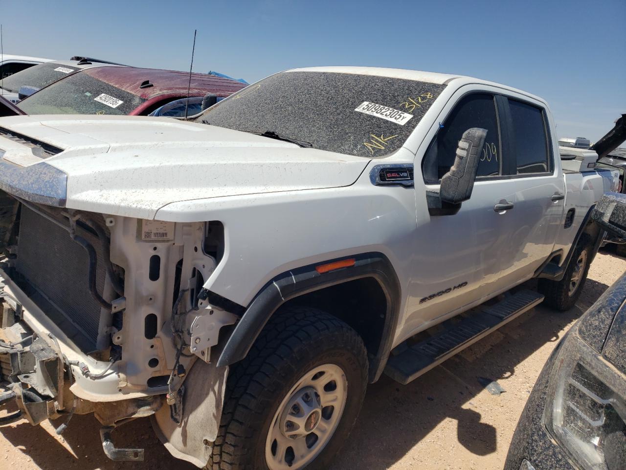 Salvage GMC Sierra Image