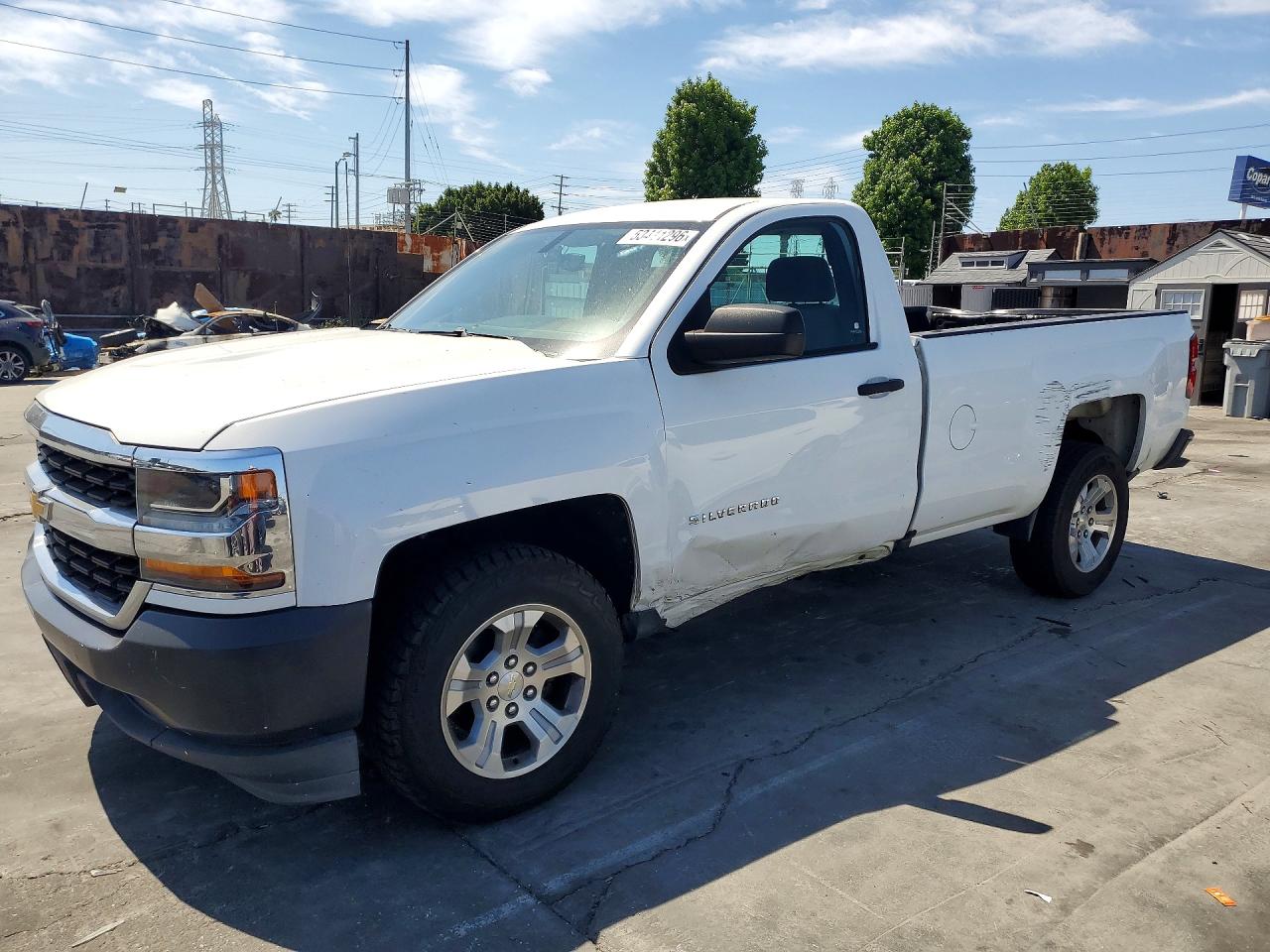 Salvage Chevrolet Silverado Image